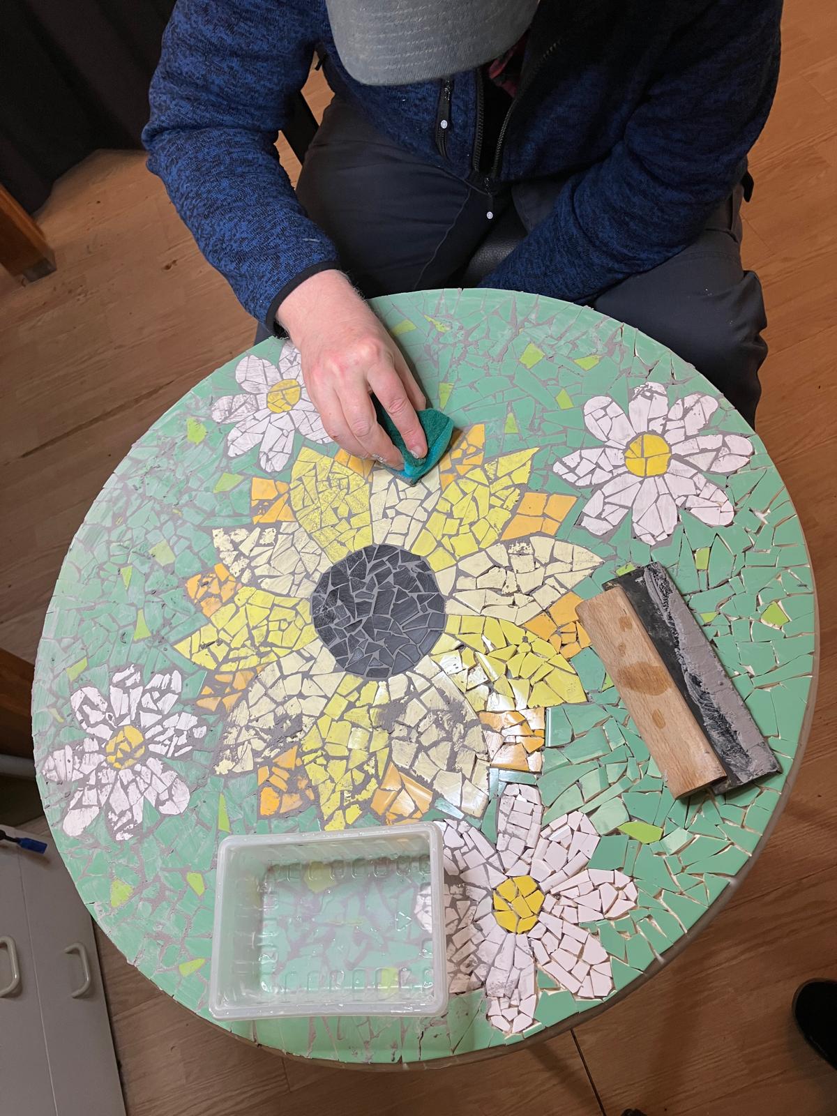 Foto 14 bij artikel "Daar is die dan, het project: De Mozaiektafel!".