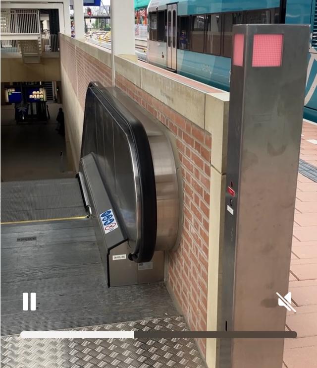 Foto 9 bij artikel "Aandachtspunten voor de blindengeleidelijnen in hoofdstation Groningen".