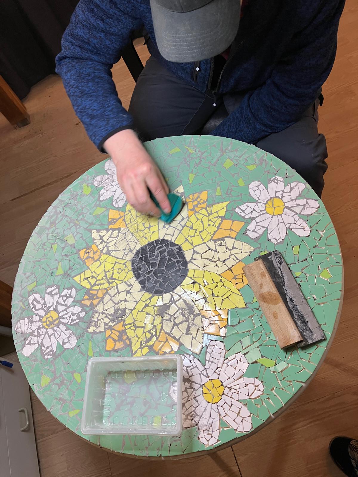 Foto 13 bij artikel "Daar is die dan, het project: De Mozaiektafel!".